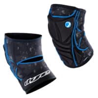 DYE_Performance_Paintball_Knee_Pads_Knieschoner_schwarz_blau.jpg